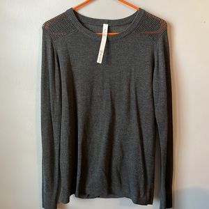 Lululemon open back sweater size 4